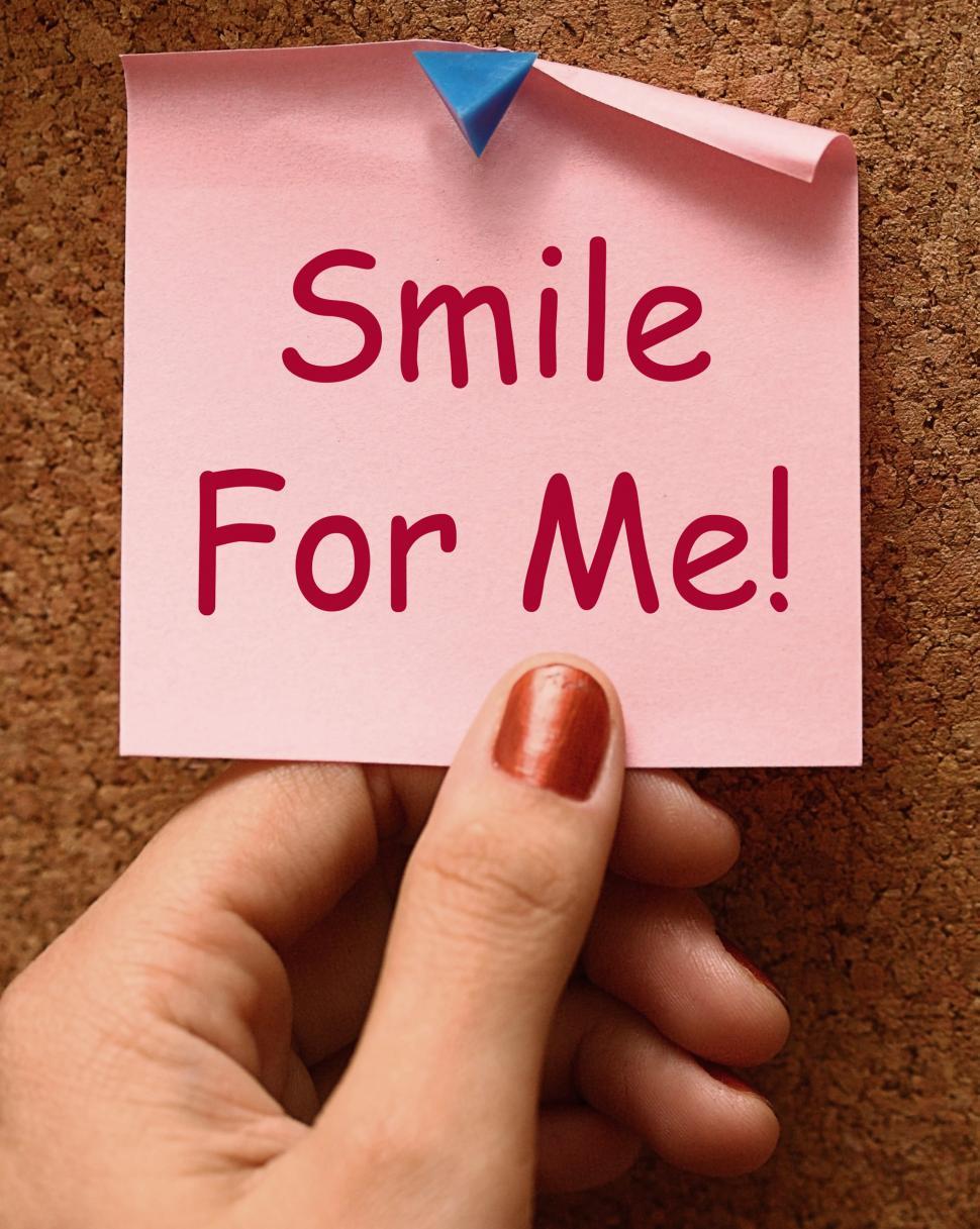 free-stock-photo-of-smile-for-me-note-means-be-happy-cheerful