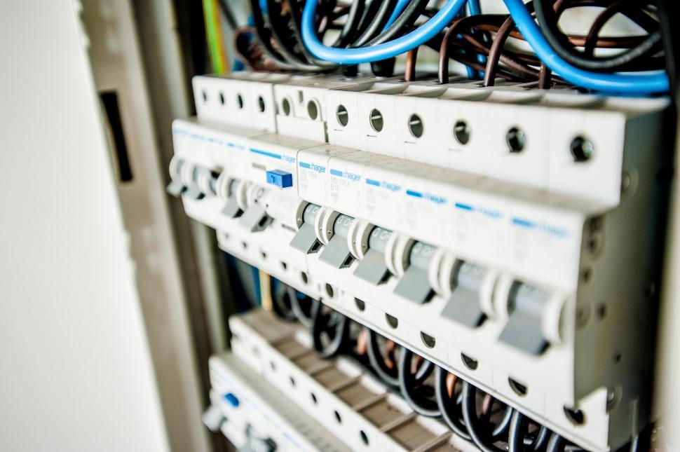 detailed-close-up-of-wires-in-switch-box