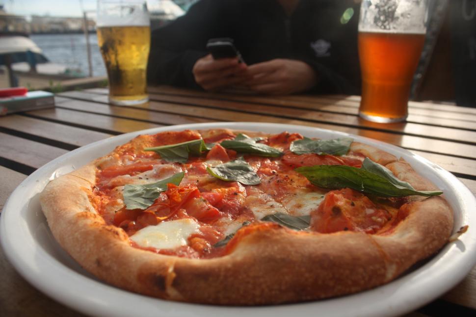 Free Image of Pizza 