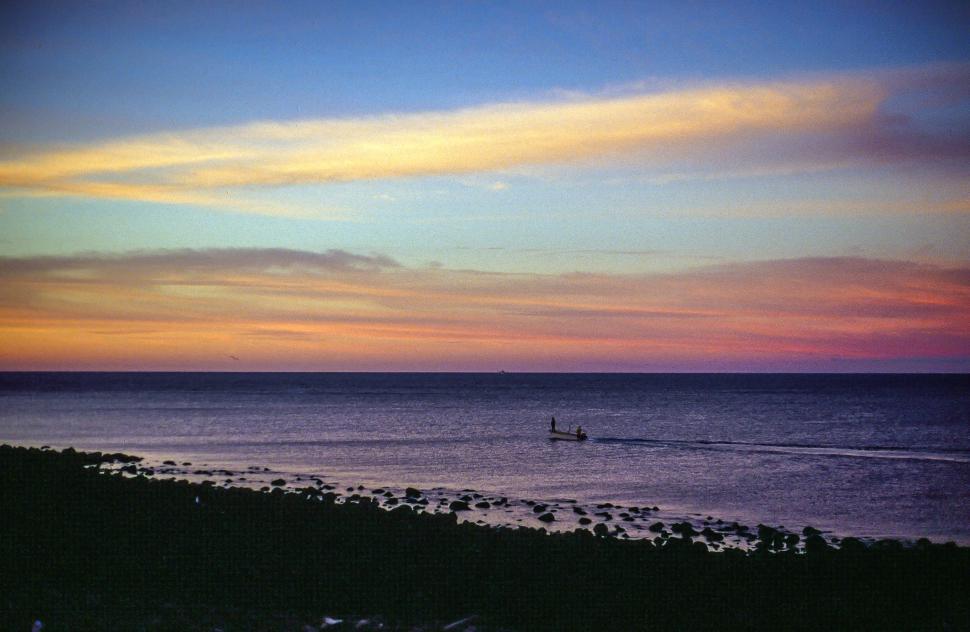 Free Image of Sunset and Beach 