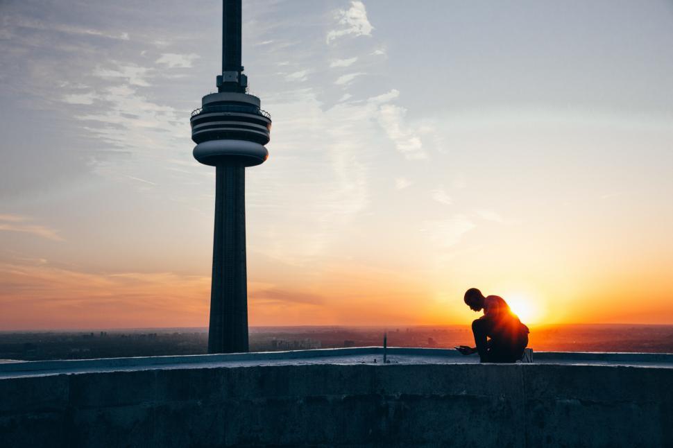 Free Image of Sunrise Over Toronto 