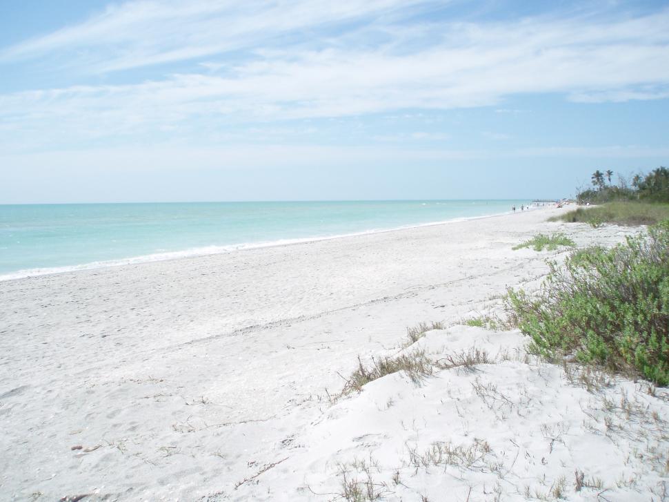 Free Image of A View of a Beach From the Sand 