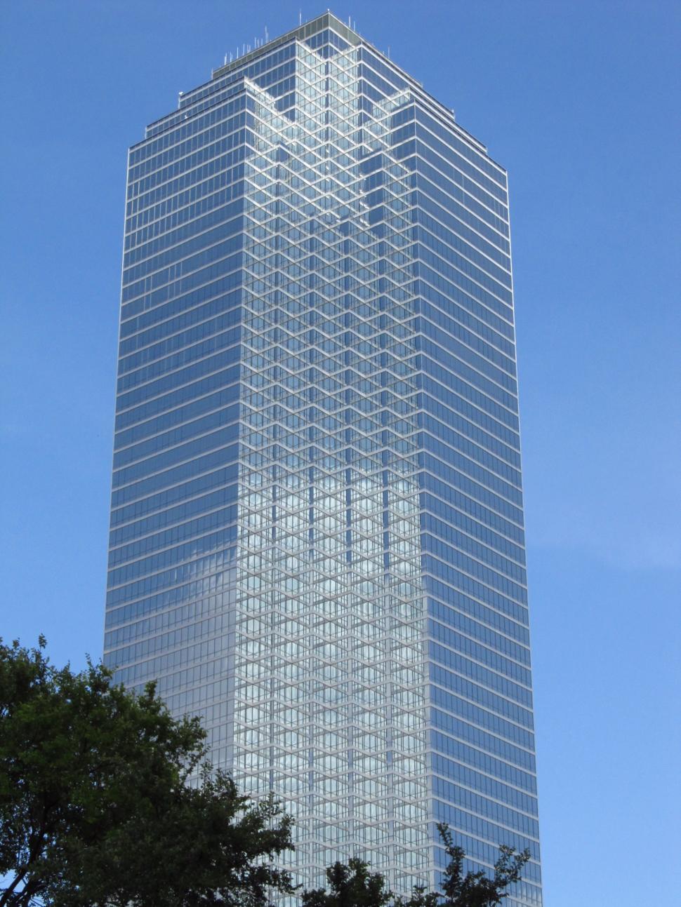 Free Image of Towering Building With Numerous Windows 