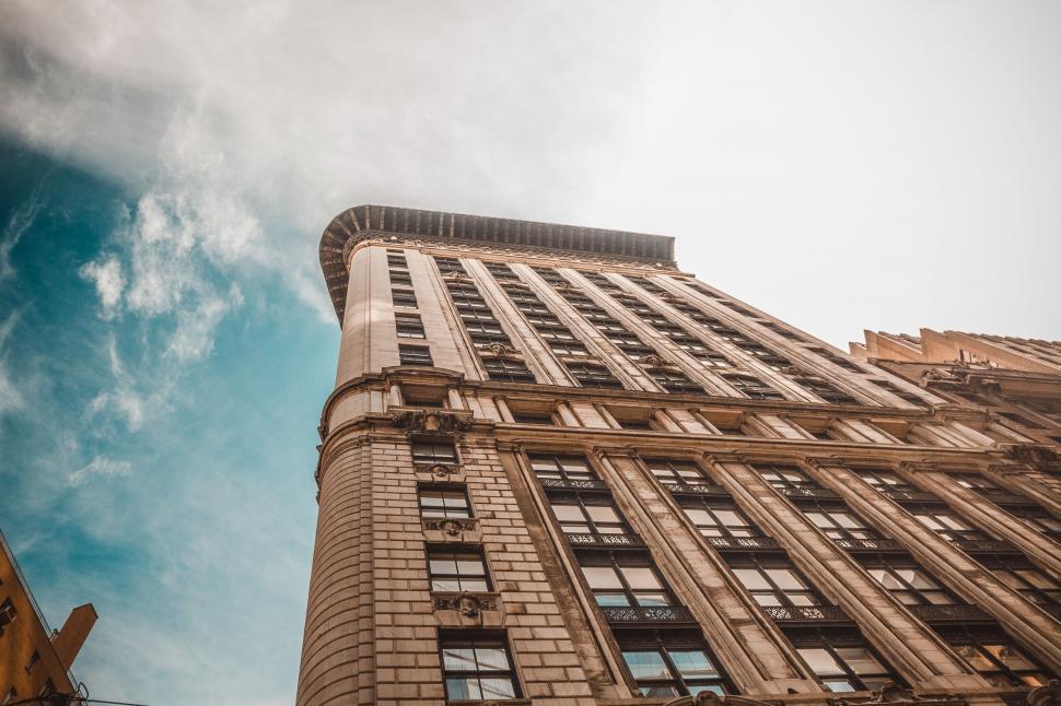 Free Image of Tall Building Against Sky 