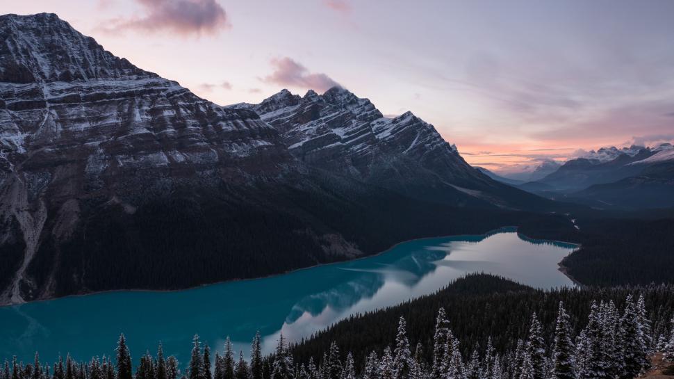 Free Image of Majestic View of Mountain Lake at Sunset 