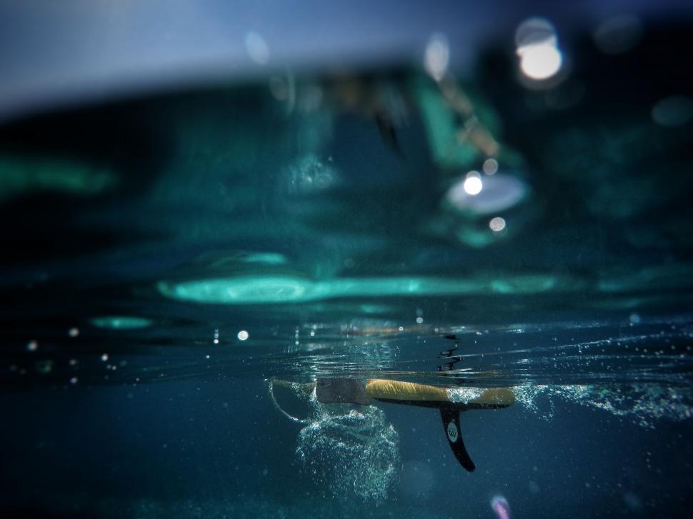 Free Image of Close Up of Water Surface With Bubbles 