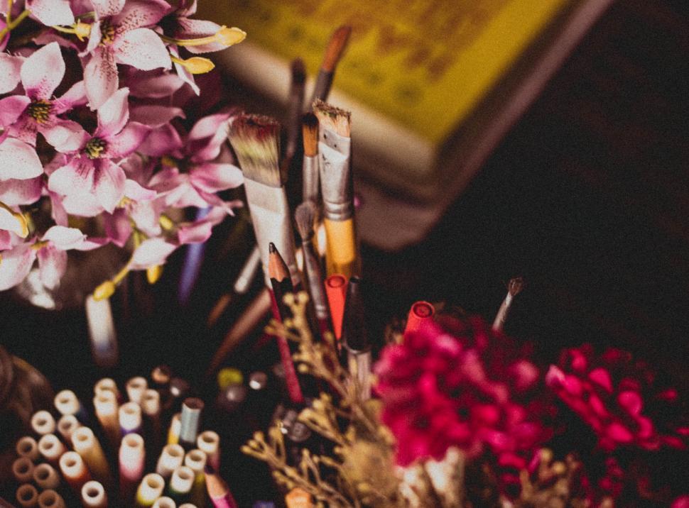 Free Image of Variety of Brushes and Flowers Close Up 