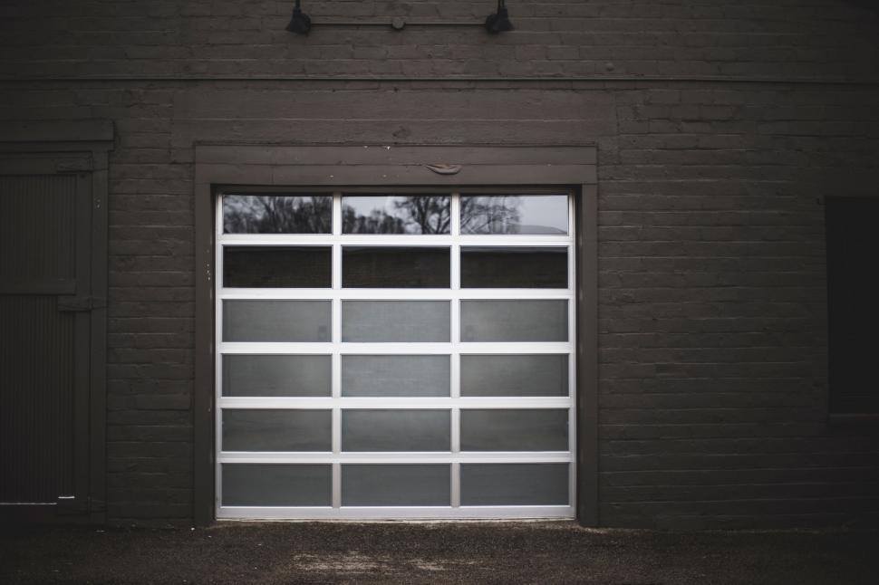 Free Image of Monochrome Garage Door 