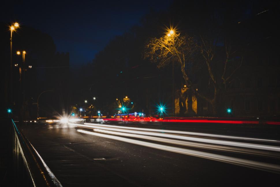 Free Image of Busy City Street With Nighttime Traffic 