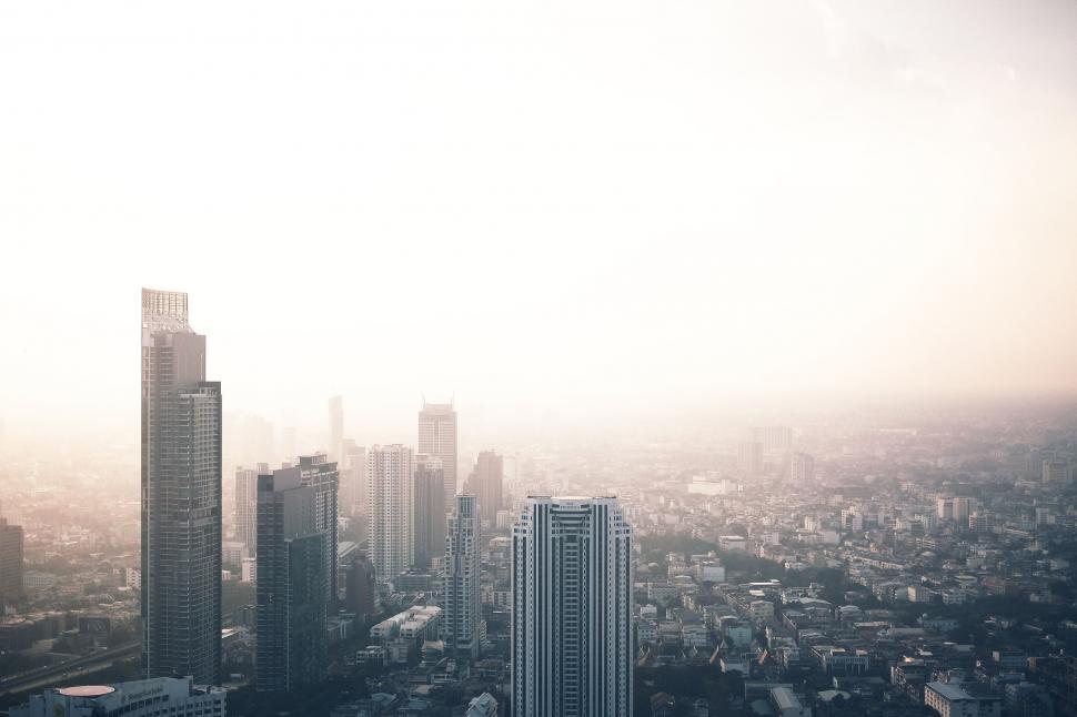 Free Image of Monochrome Cityscape View 