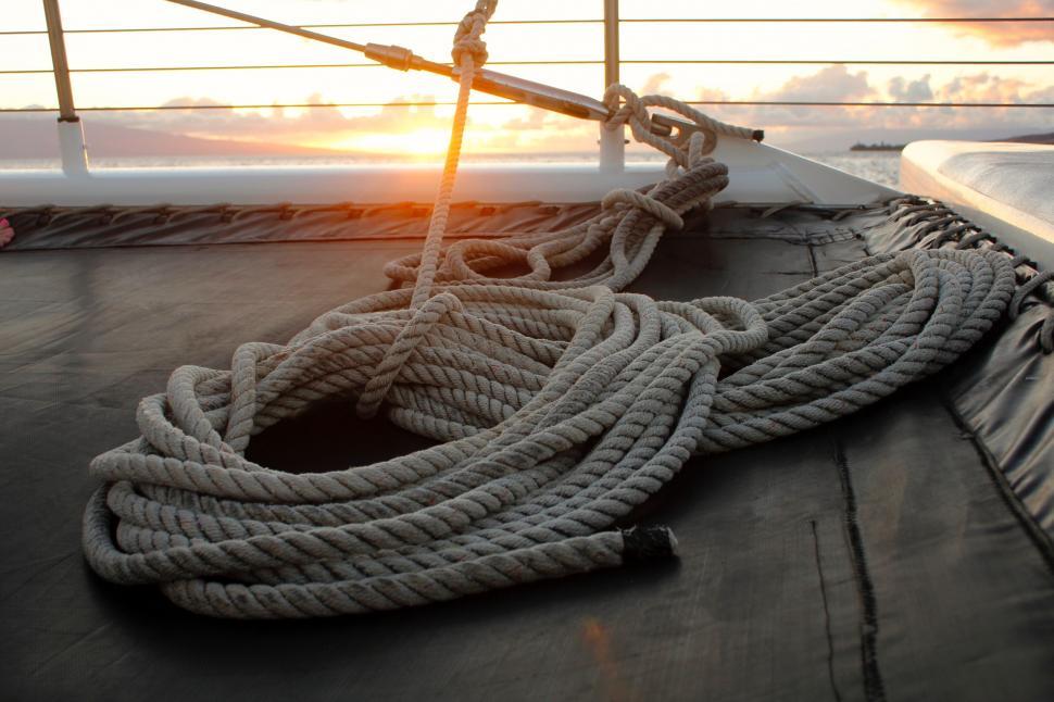Free Stock Photo of Rope Attached to Boat Side