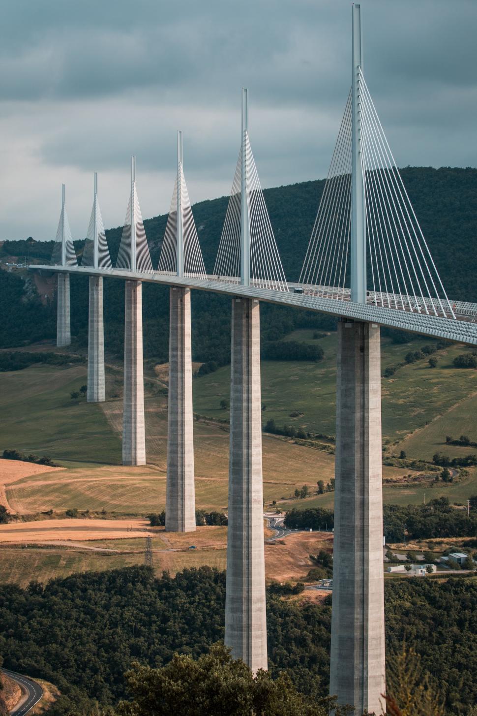Free Image of Massive Bridge Over Valley 