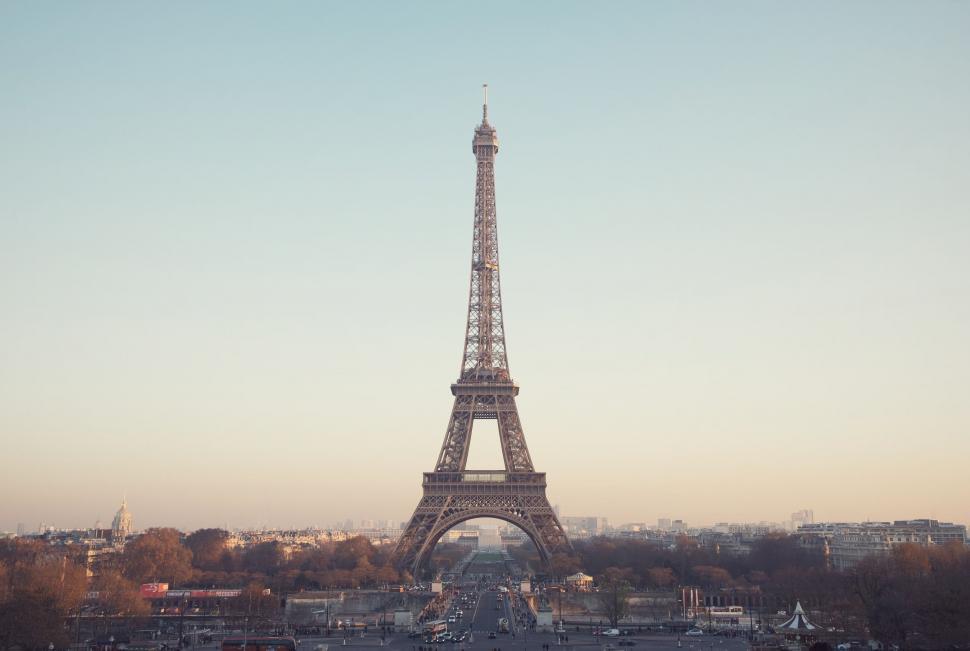 Free Image of The Eiffel Tower Overlooking Paris 