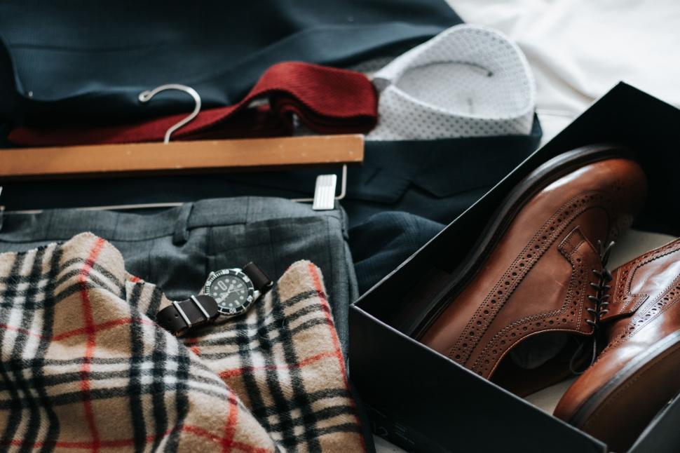 Free Image of Stylish Mens Accessories Set in a Box 