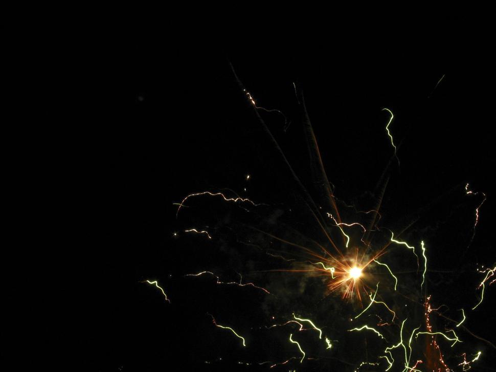 Free Image of sparks in the sky 