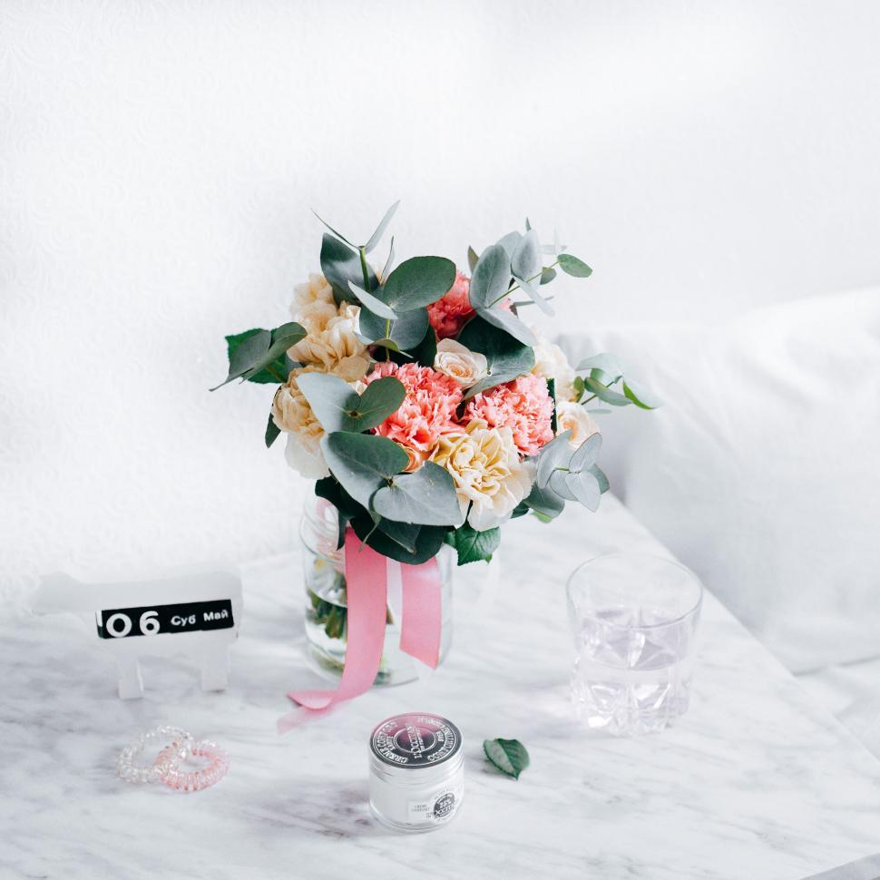 Free Image of Bouquet of Flowers on Table 