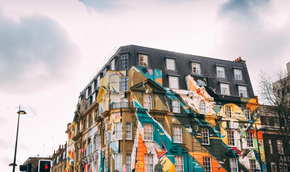 Free Image of Colorful Mural Adorning Tall Building 