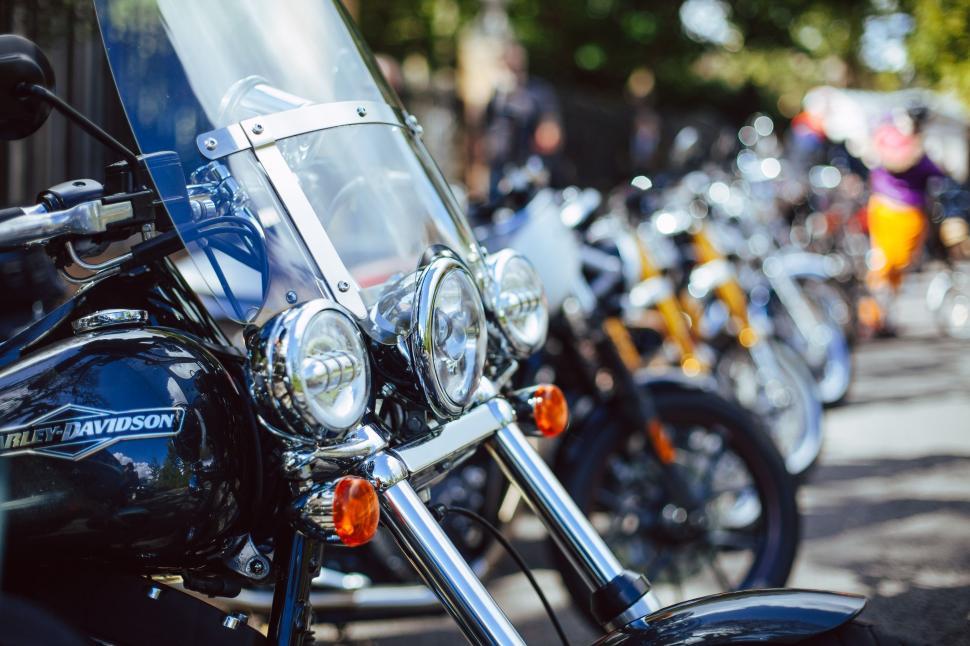 Free Image of Row of Motorcycles Parked Next to Each Other 