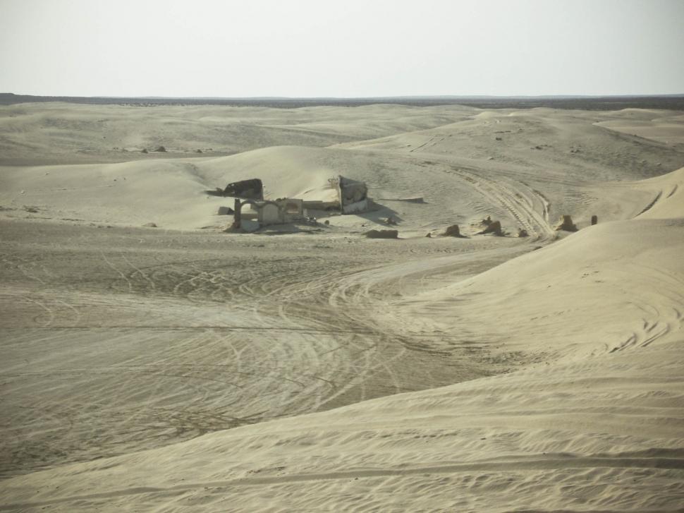 Free Image of Tunisian Desert horizon 