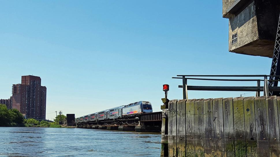Free Image of Commuter Train Over Water 