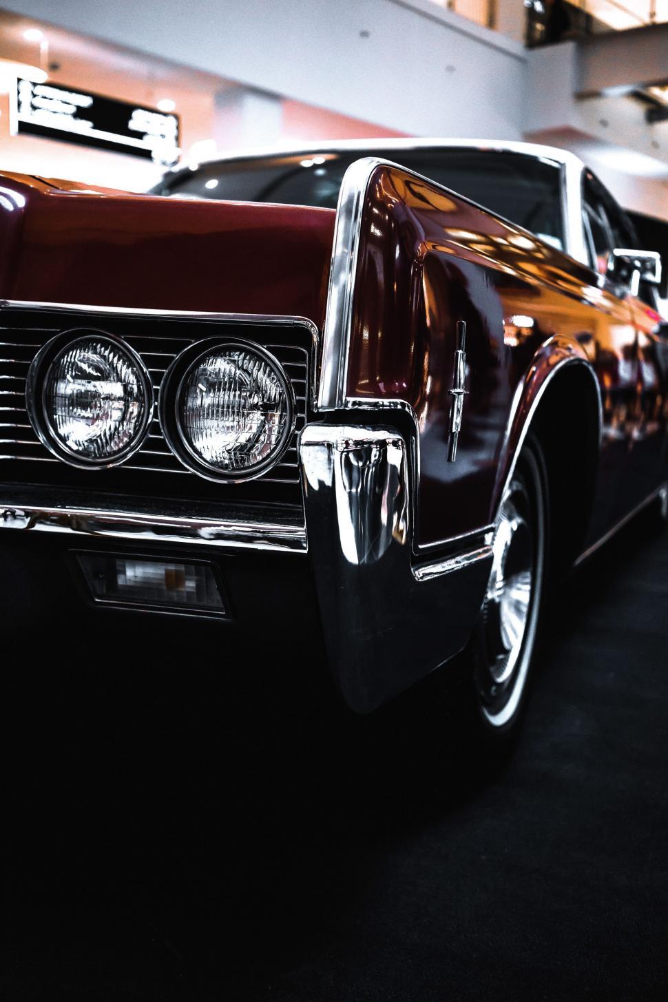 Free Image of Classic Car Parked in Garage 