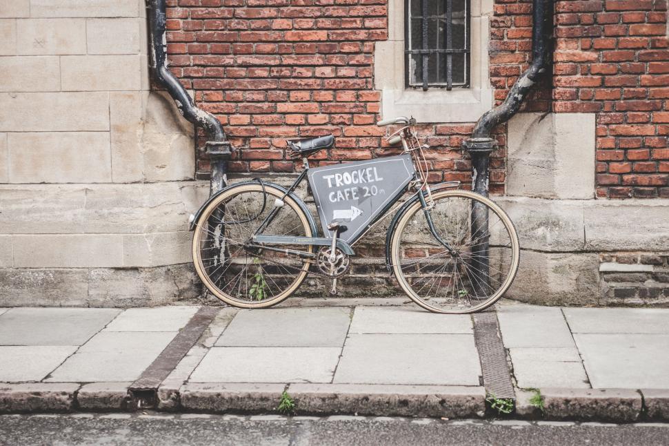 Free Image of Bicycle Parked on Side of Building 