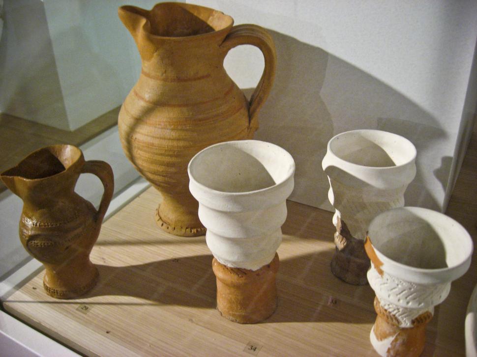 Free Image of pots 