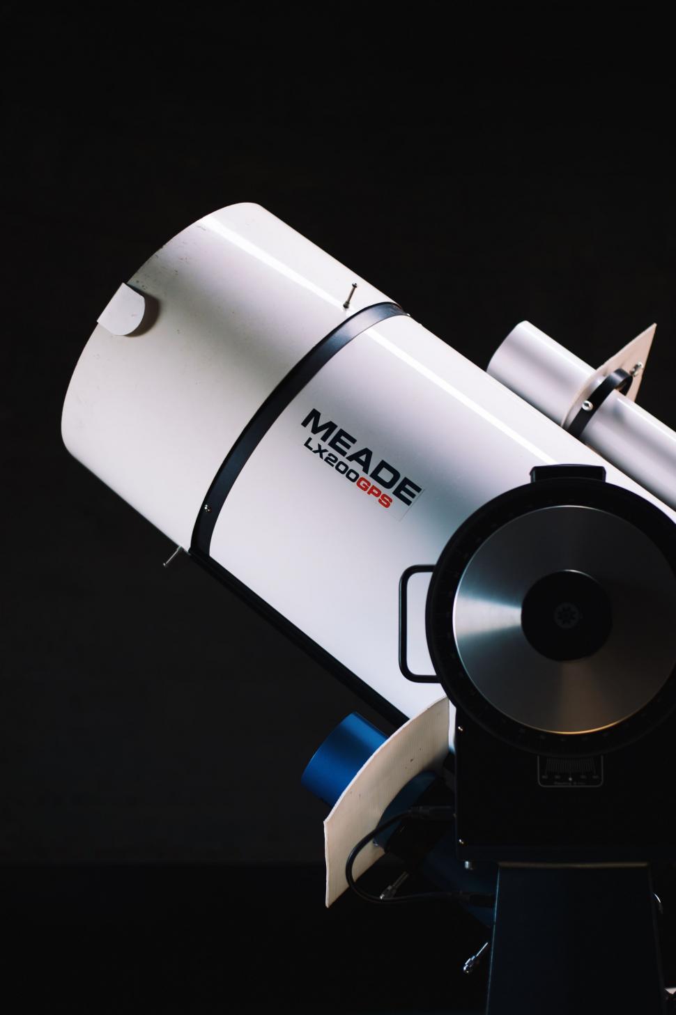 Free Image of Close Up of a Telescope on a Tripod 