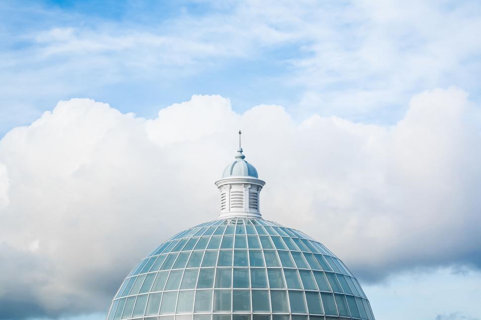 Free Image of Large Glass Dome With Clock on Top 