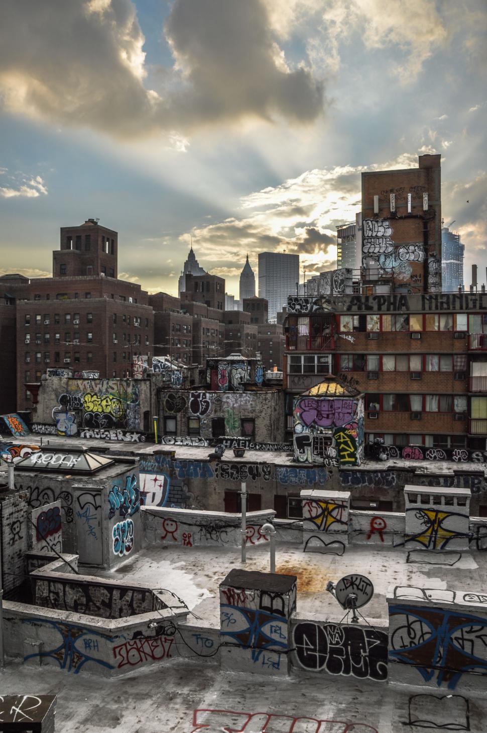 Free Image of Urban Cityscape With Graffiti 