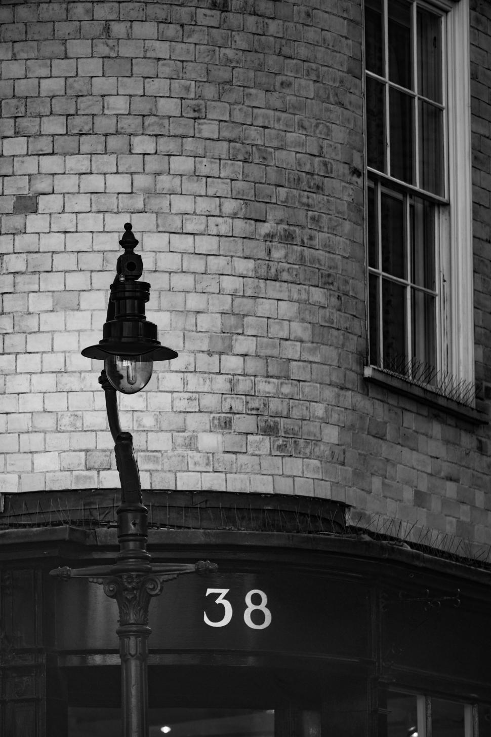 Free Image of Urban Street Light in Black and White 
