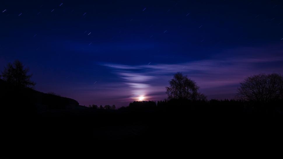 Free Image of Full Moon Illuminating Night Sky 
