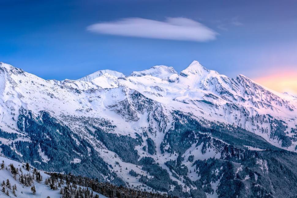 Free Image of Snow Covered Mountain With Cloud in Sky 
