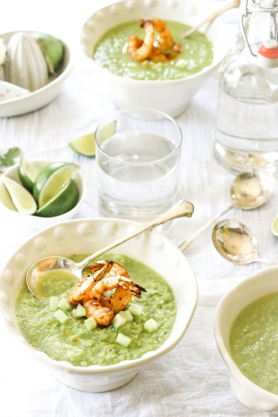 Free Image of Table With Bowls of Green Soup 