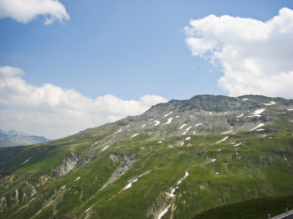 Free Image of alpine countryside 