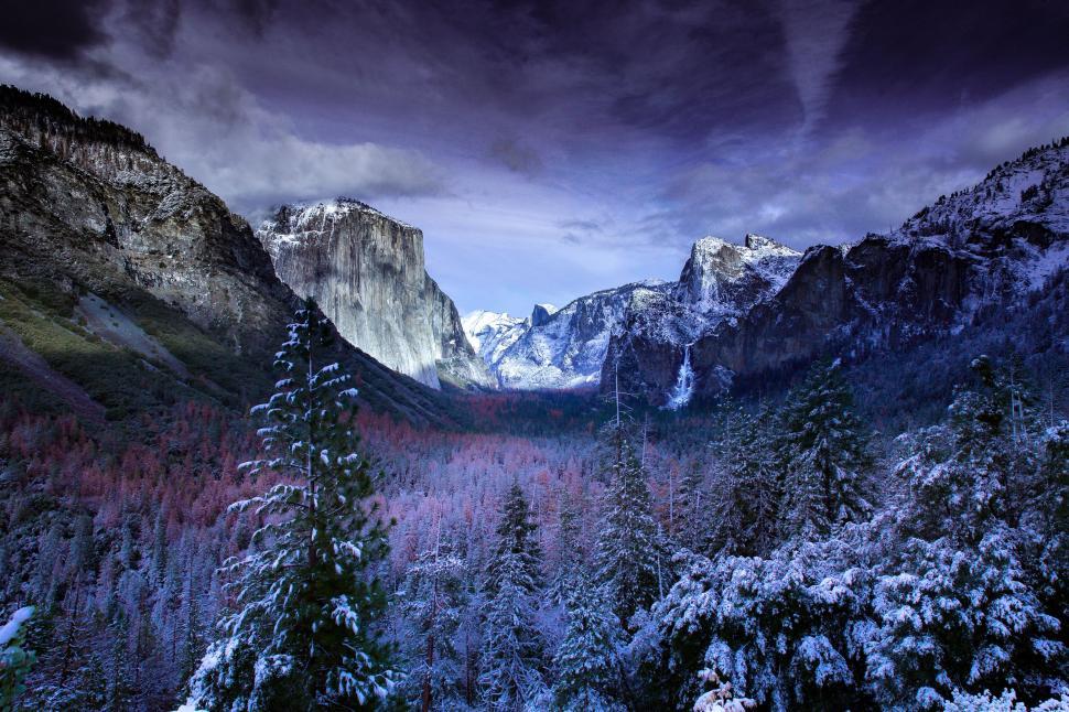 Free Image of Majestic Snow-Covered Mountain Range 