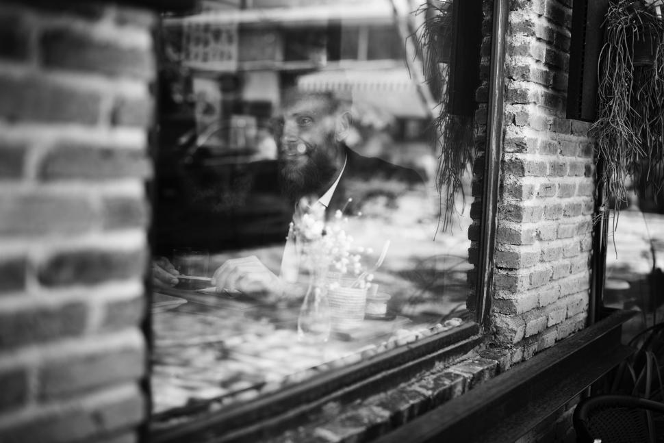 Free Image of Black and White Photo of a Store Window 