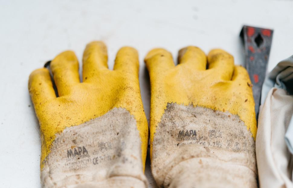 Free Image of Yellow Work Gloves and Scissors 