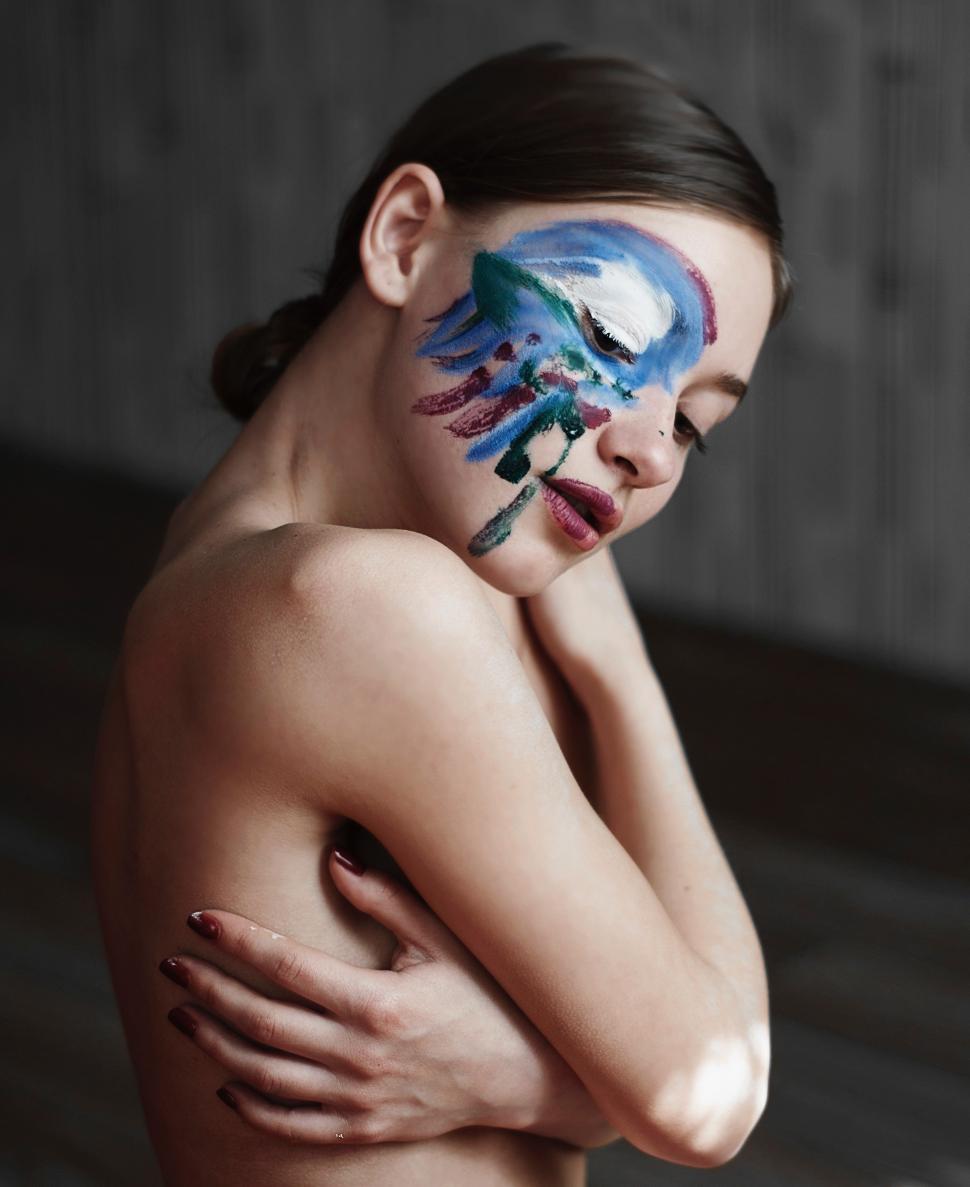 Free Image of Woman With Skeleton Face Paint 