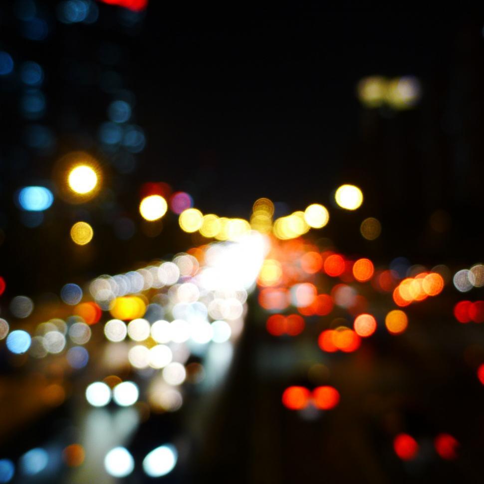 Free Image of Blurry Night City Street 