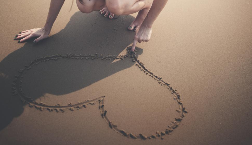 Free Image of Sand Heart 