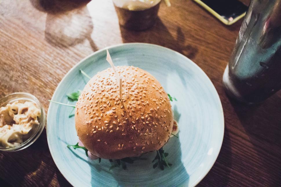 Free Image of Hamburger and Beer on Plate 
