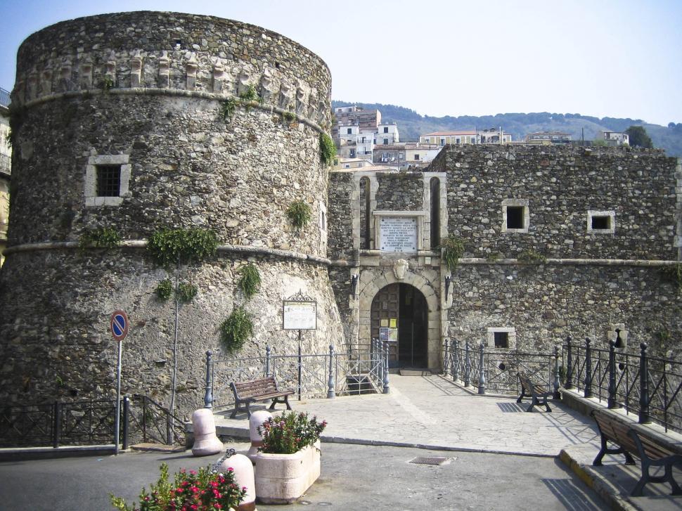 Free Image of old city gate 