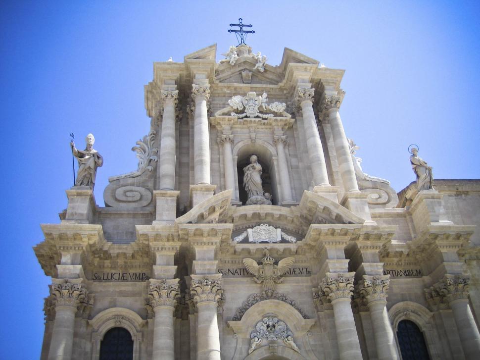 Free Image of Duomo facade 