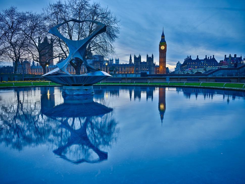 Free Image of Clock Tower Dominating London Skyline 