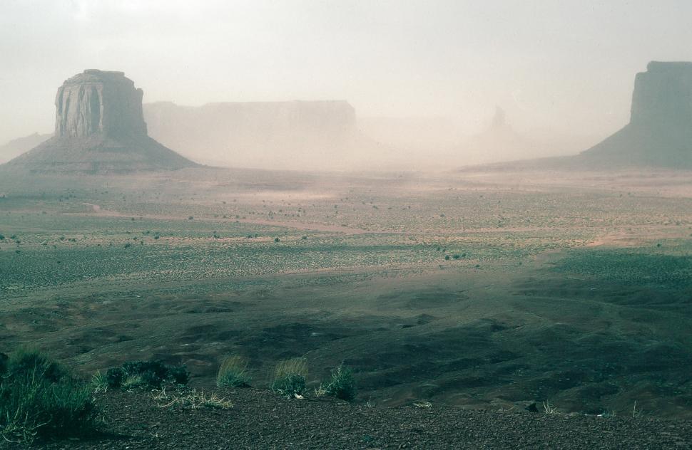 Free Image of Monument Valley haze and dust 