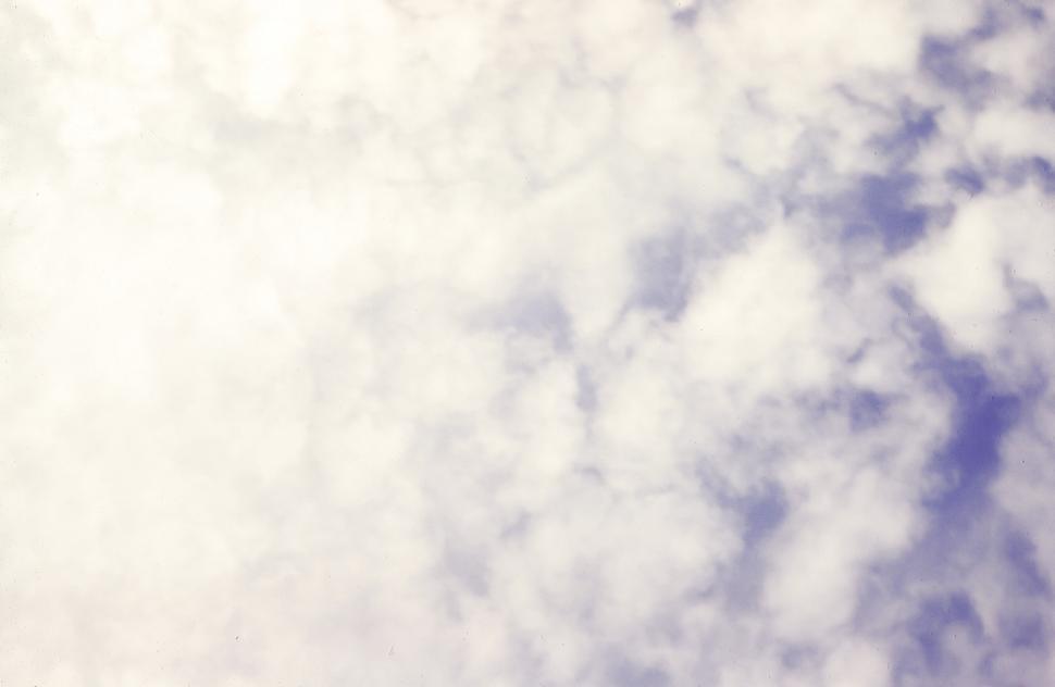 Free Image of White clouds 