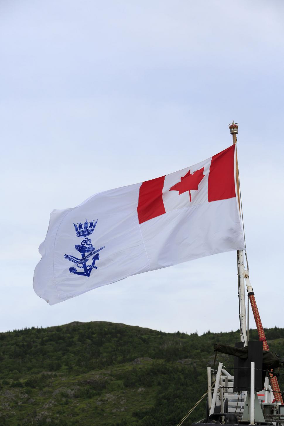 Free Image of Canadian navy flag 