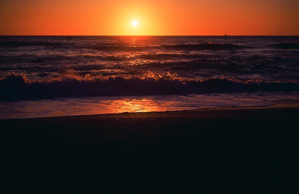 Free Image of Vivid Sunset 