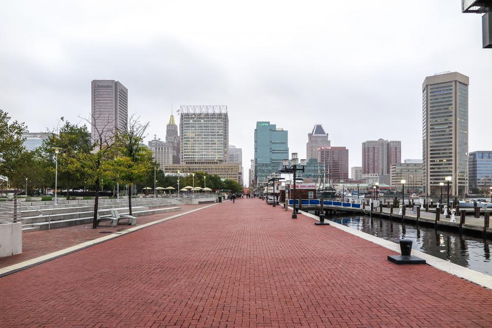Free Image of Walkway prominade in Baltimore 